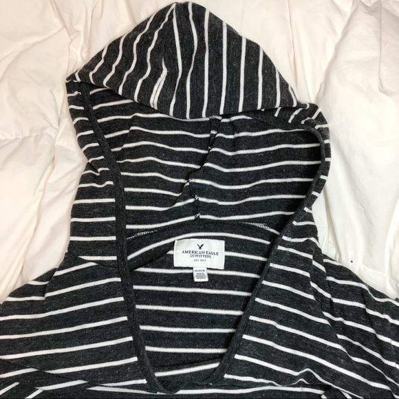 American Eagle Outfitters Sweaters - ⭐️DONATING SOON⭐️